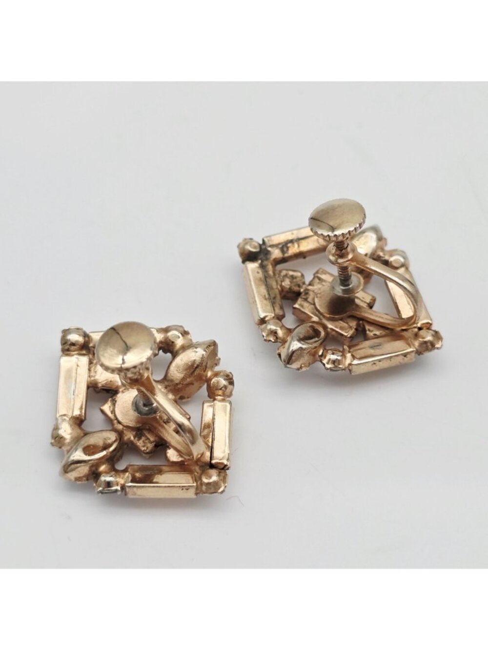 Gold-Tone Geometric Clip-On Earrings Clear Rhinestones Diamond Shape Retro Jewel - Picture 5 of 6